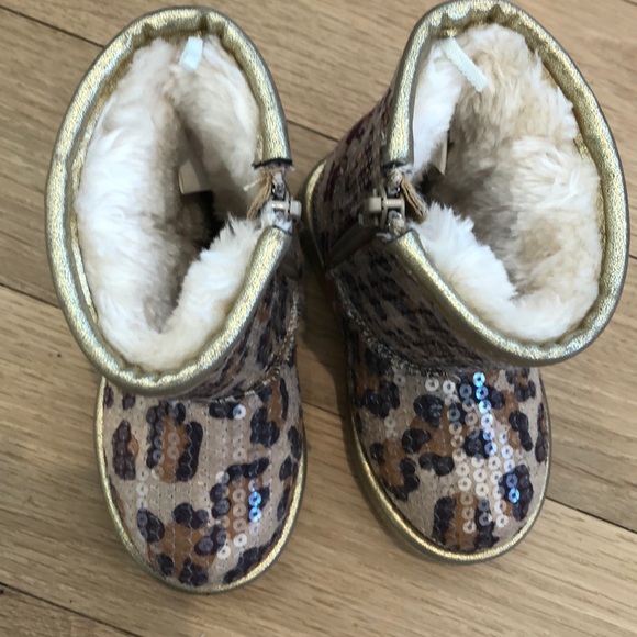 Nordstrom Rack Faux Shearling Leopard Bootie. Warm and ADORABLE. SO FUN - Picture 2 of 5